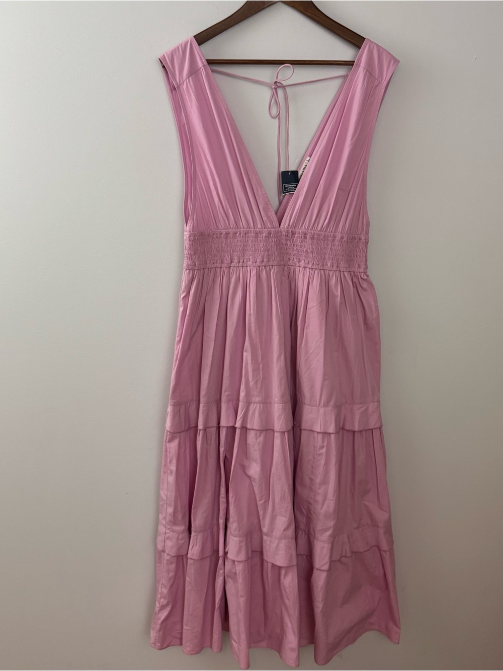 Abercrombie and Fitch Sleeveless V-Neck Tiered Pink Maxi Dress Size L NWT!!
